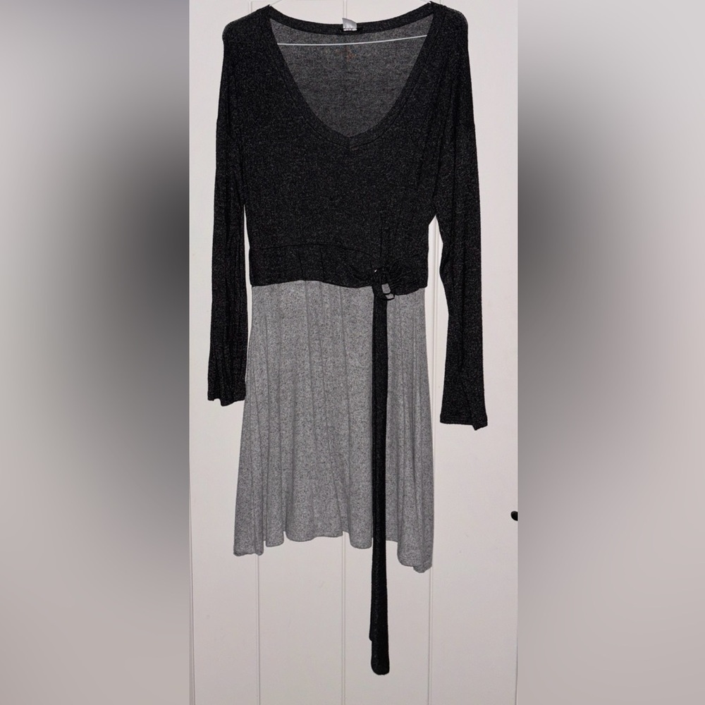 Venus Colorblock‎ V-Neck Pullover Knee Length Sweater Dress Size X-Large